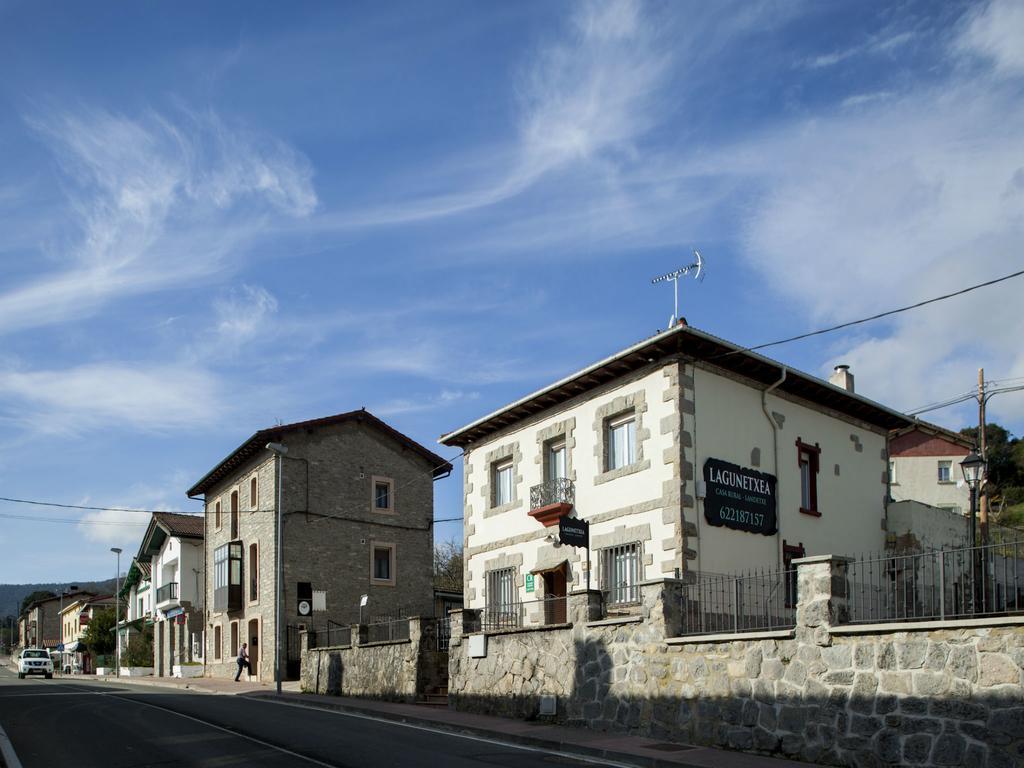 Casa Rural Lagun Etxea Pobes 外观 照片