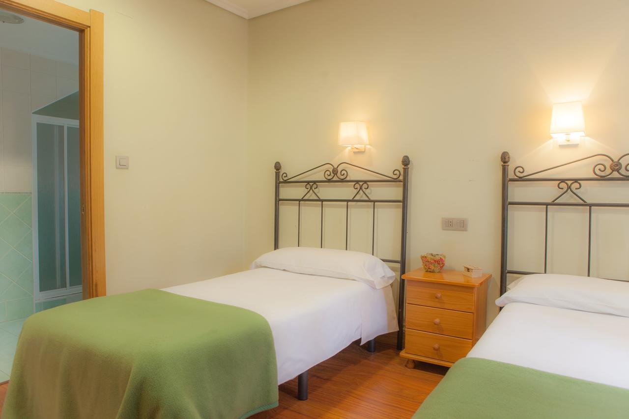 Casa Rural Lagun Etxea Pobes 外观 照片