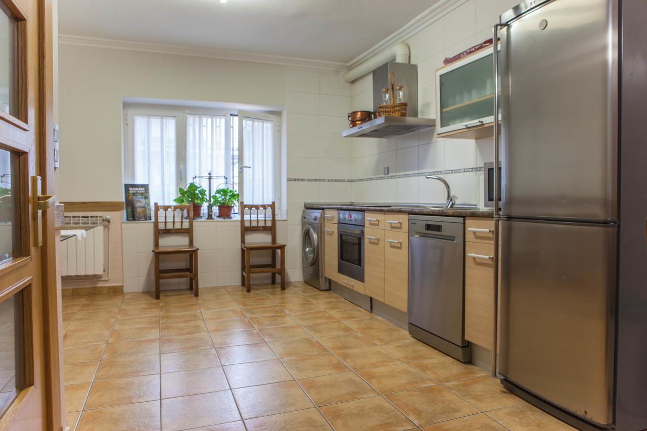 Casa Rural Lagun Etxea Pobes 外观 照片